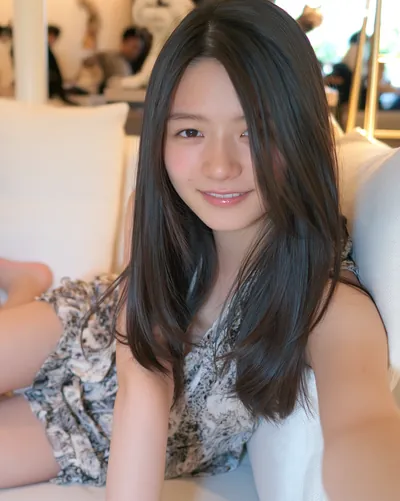 半长发 · 生活照